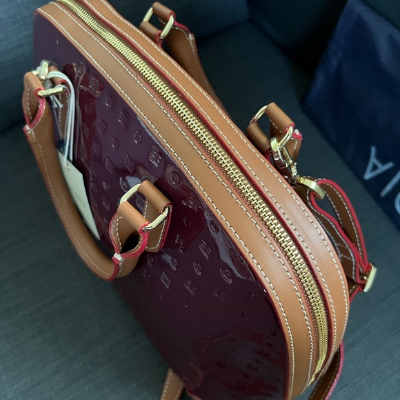 NWT ARCADIA PATENT LEATHER SATCHEL HANDBAG PURSE - Picture 6 of 11